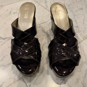 Me Too Women's Black Patent Leather Mules